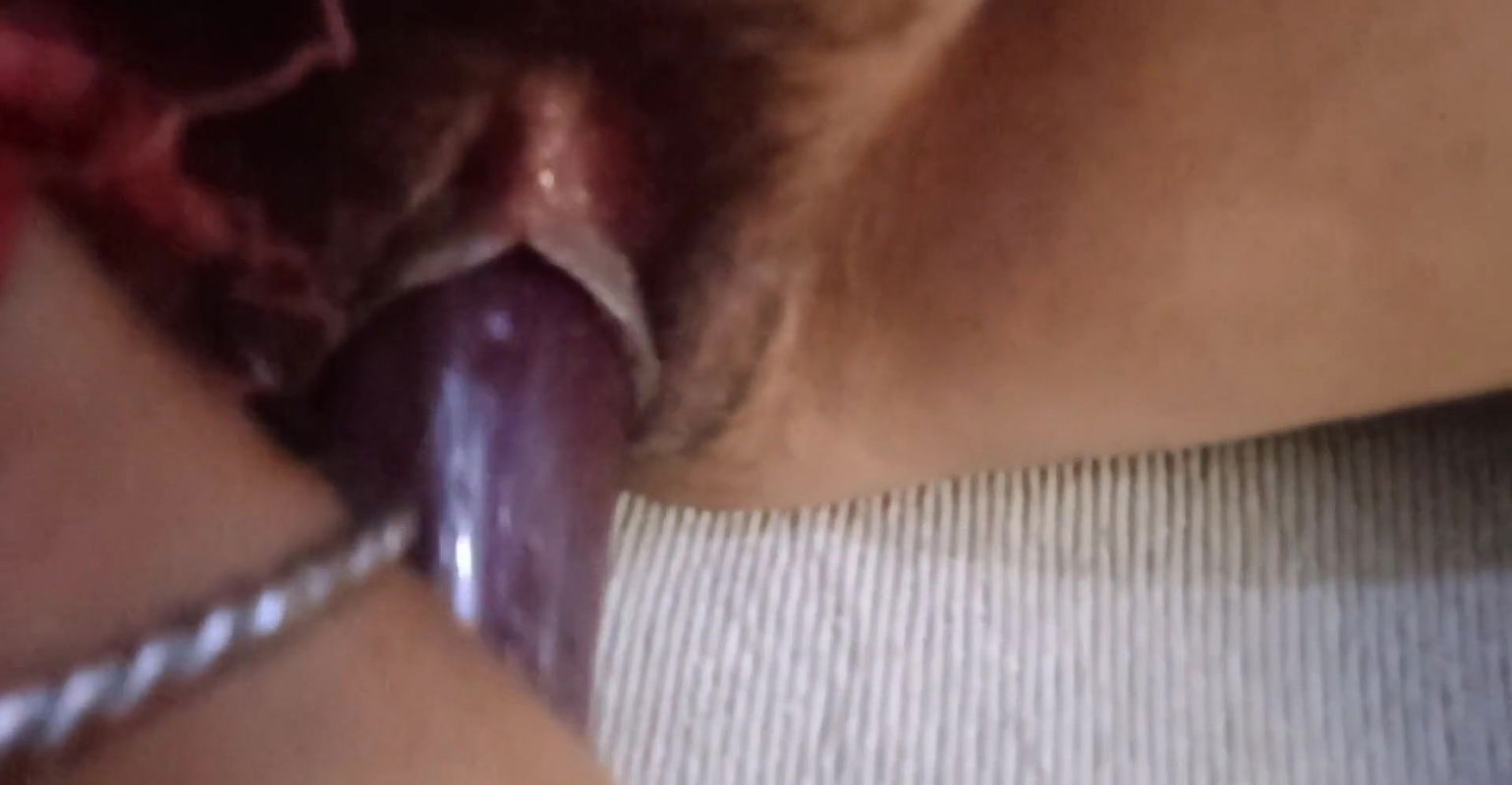 Deshi girl masturbation with brinjal,her hot pussy,noob,nippal lik pusy water