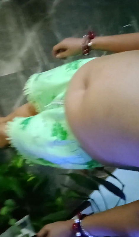 Deshi bhabhi fore play her old watch man,sucking cock,sick,with cream,hot Boobs,nippal