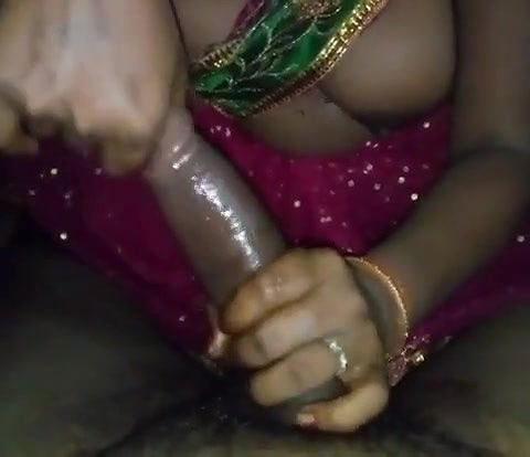 Chhoti chachi ki mazedar chuday ki boli jor jor se