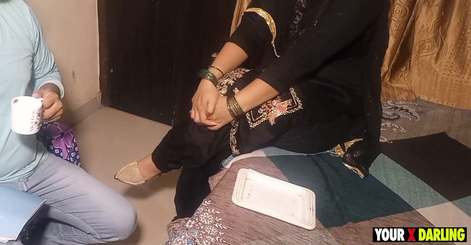 Chaachi Ko Collage Mein Pad Rahe Bhateeje Ne Chod Diya Jab Chachu Ghar Pe Nahi The