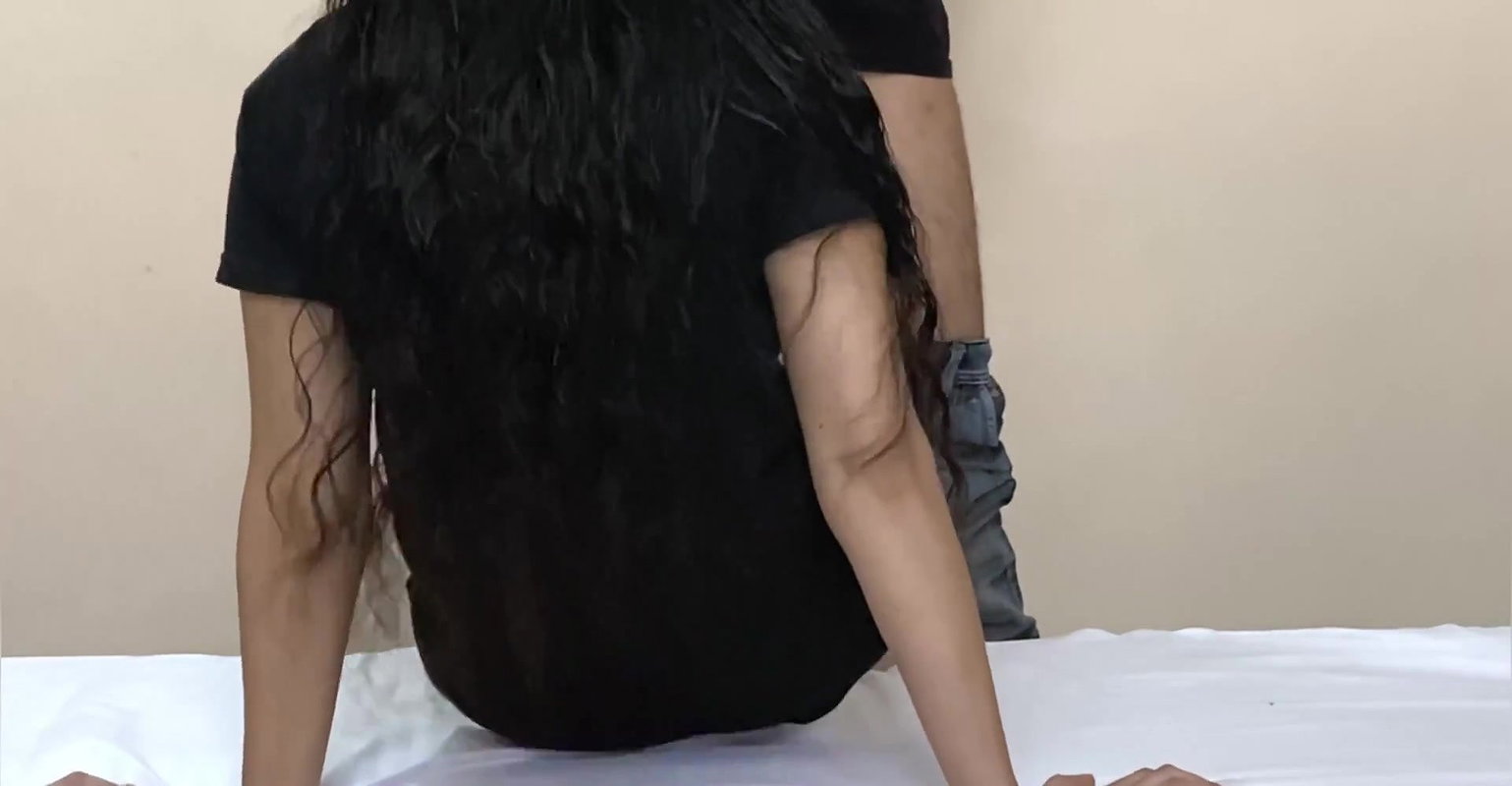 Boss Ne Office Ki Kuvari Ladki Ko Kiya Seduce Full hindi Video