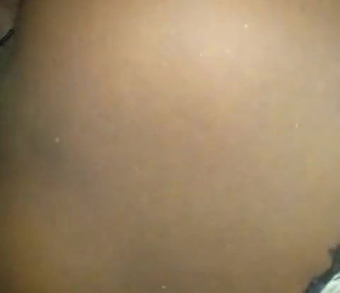 Bhai ko rakhi bande gai thi Bhai ne chudai kardi rat me