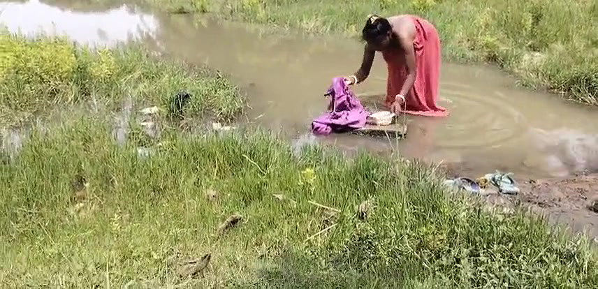 Bhabi naha rahithi ghar lake khub choda. Bhabi sex. Indian sex
