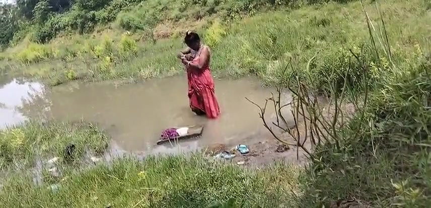 Bhabi naha rahithi ghar lake khub choda. Bhabi sex. Indian sex