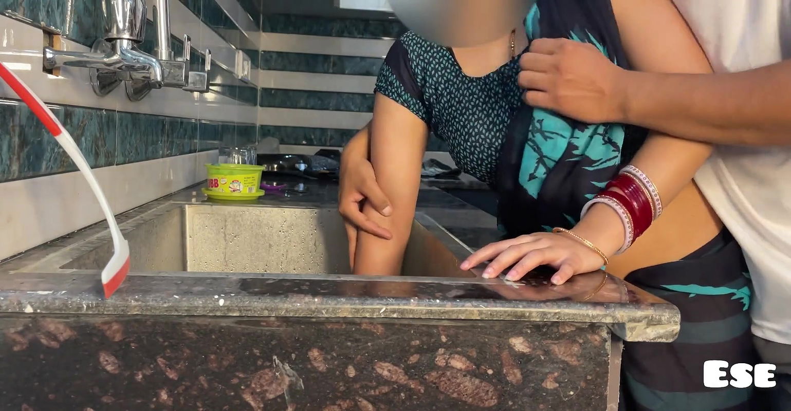 Bhabhi Got Struck and fuck with Devar