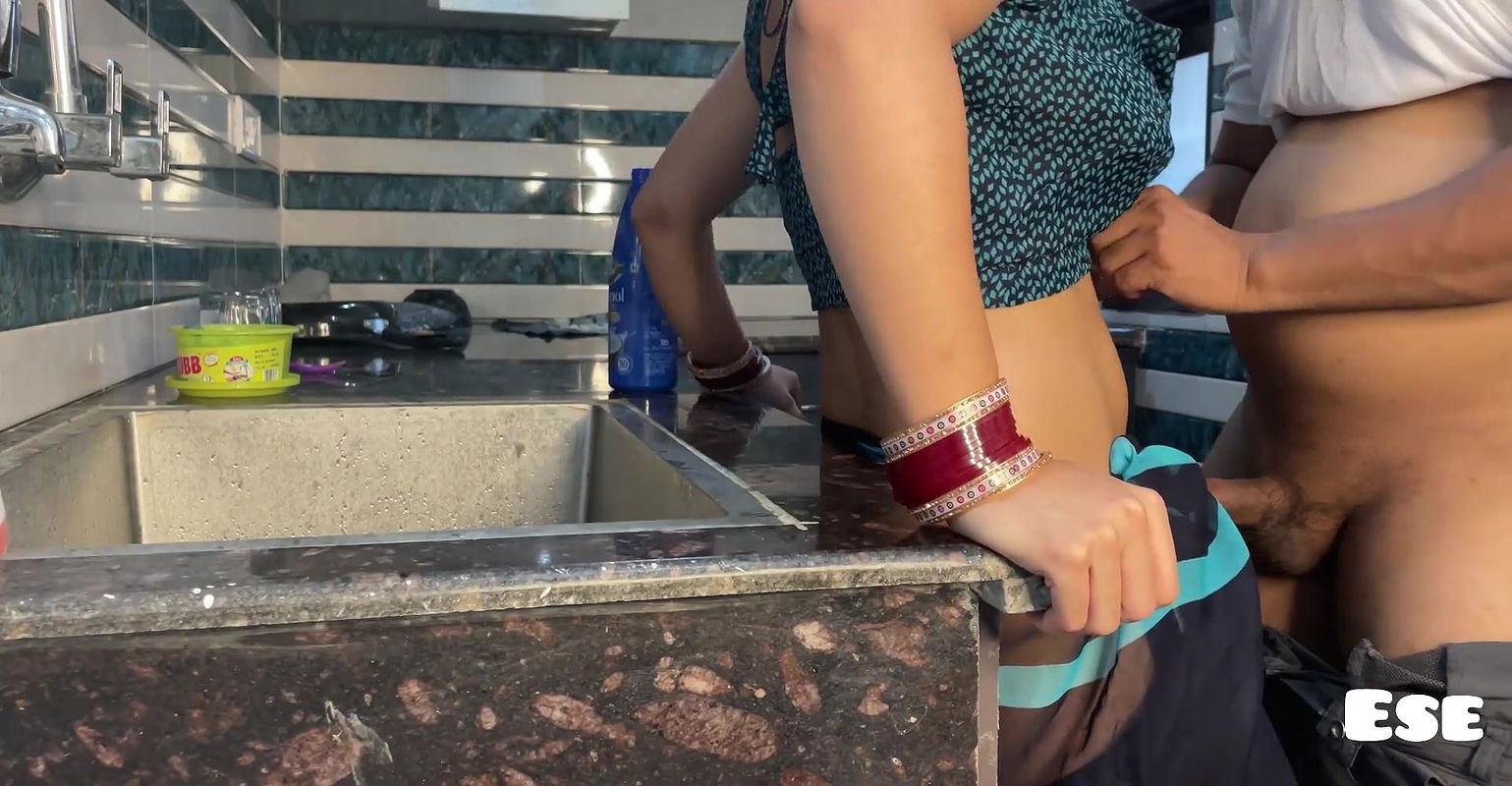 Bhabhi Got Struck and fuck with Devar