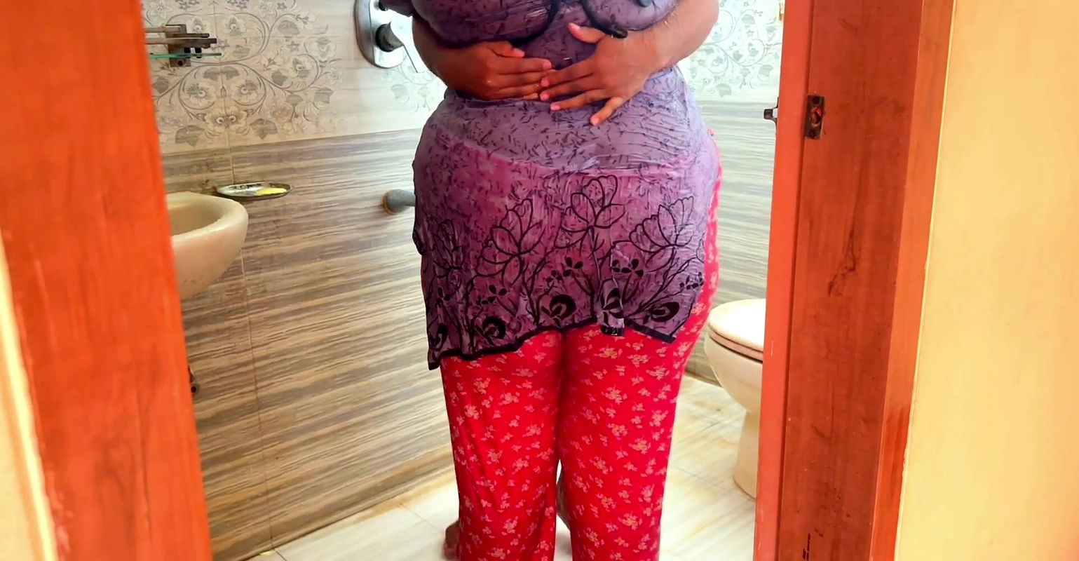 Bathroom mein Mosi ke Sath Jabardast Kiya Kand