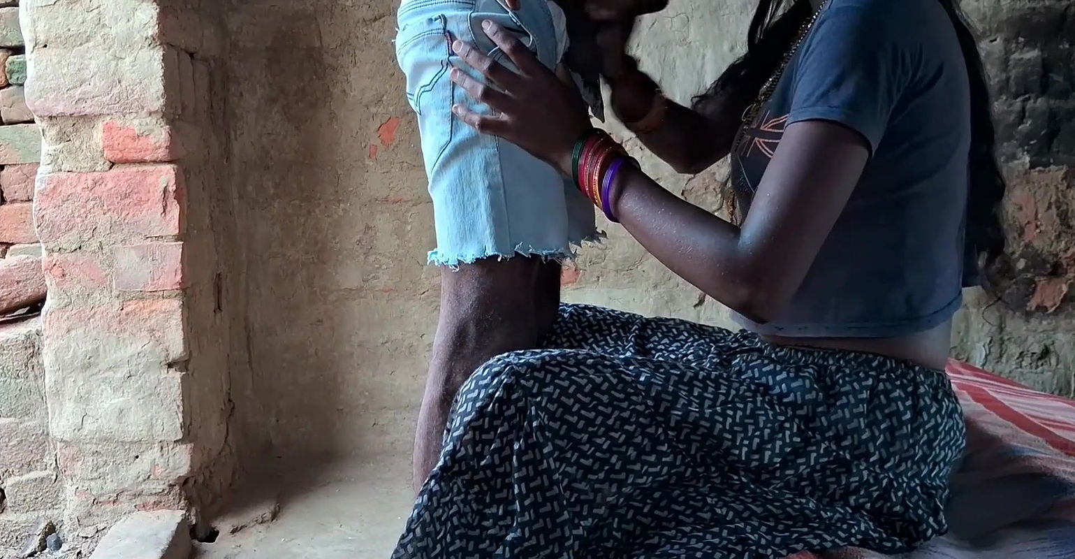 ankal ke bete ne meree gaand kee chudaee kar dee