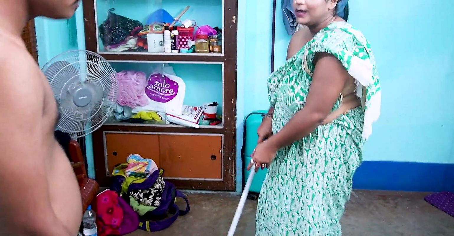 A SEXY BIG BOOBS KAM KARNEWALI FUCKED BY HER BABU