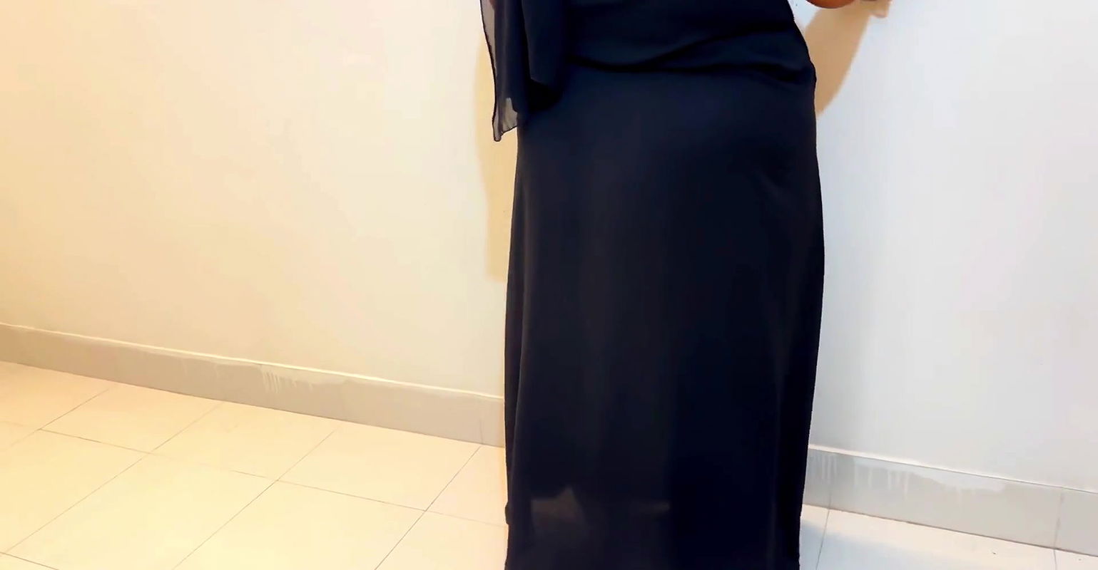 18y Old Teen Hijab & Burka Muslim Maid Ki Tapa Tap Chudai