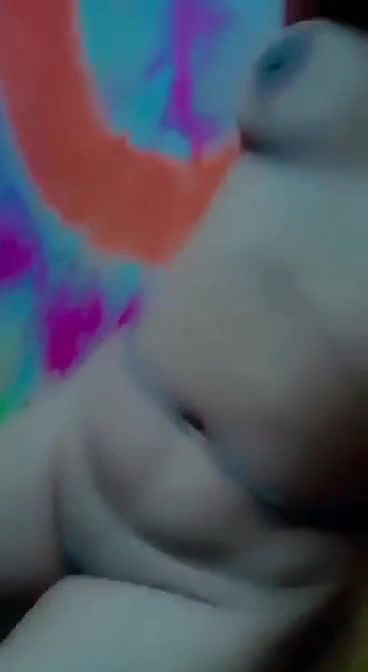 Beautiful Girl Showing Vid