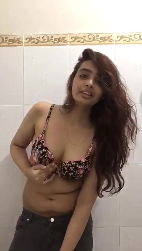 Beautiful maal in bathroom