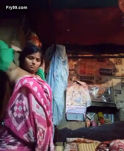 Village Bhabhi Boobs Show