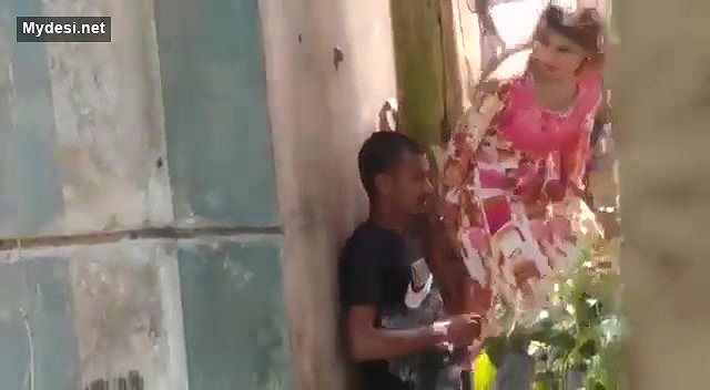 Desi collage lover fucking outside collage