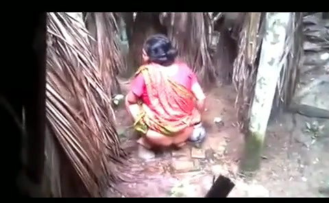 Aunty Ass Captured by Neibour Hidenly