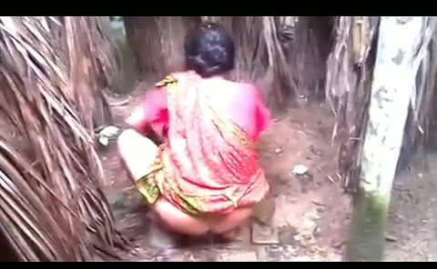 Aunty Ass Captured by Neibour Hidenly