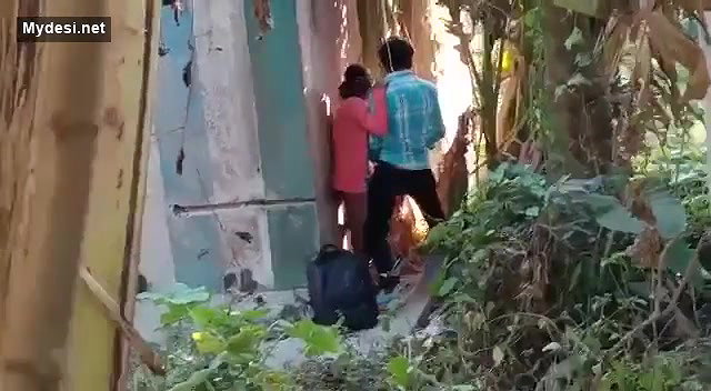 Desi collage lover fucking outside collage video 3