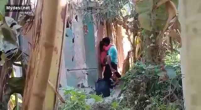 Desi collage lover fucking outside collage video 3