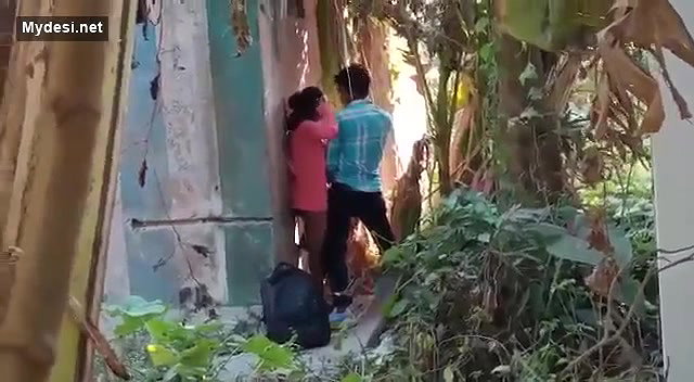 Desi collage lover fucking outside collage video 3