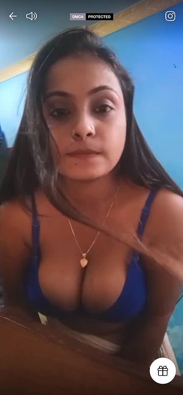 Big navel bhabi live on cam