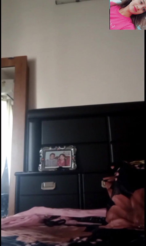 Cute desi Girl Shows her Boobs on Video Call