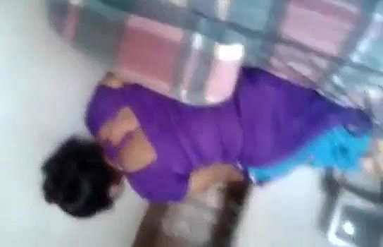 DESI INDIAN BHABHI HAVING FUN