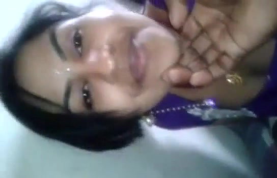 DESI INDIAN BHABHI HAVING FUN