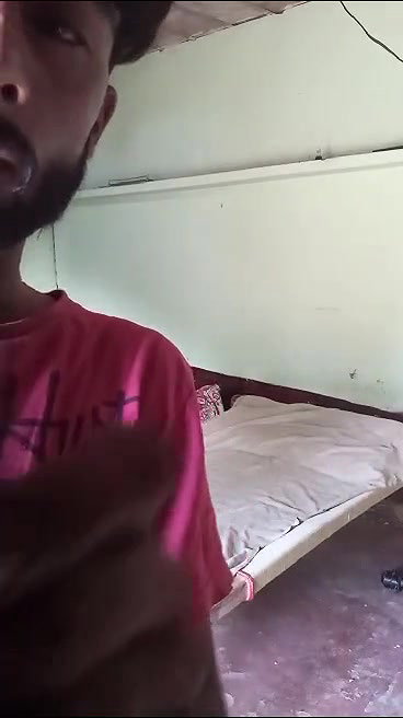 Paid mature bhabhi Fucked, cam fix by broker