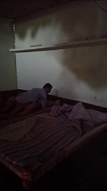 Paid mature bhabhi Fucked, cam fix by broker