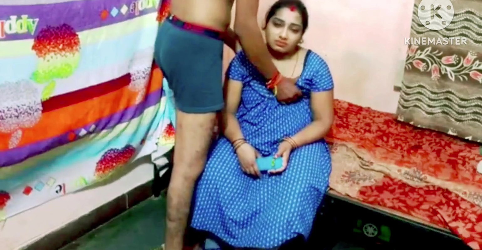 Ghar mein koi nehi tha bad ko zamkar chuda