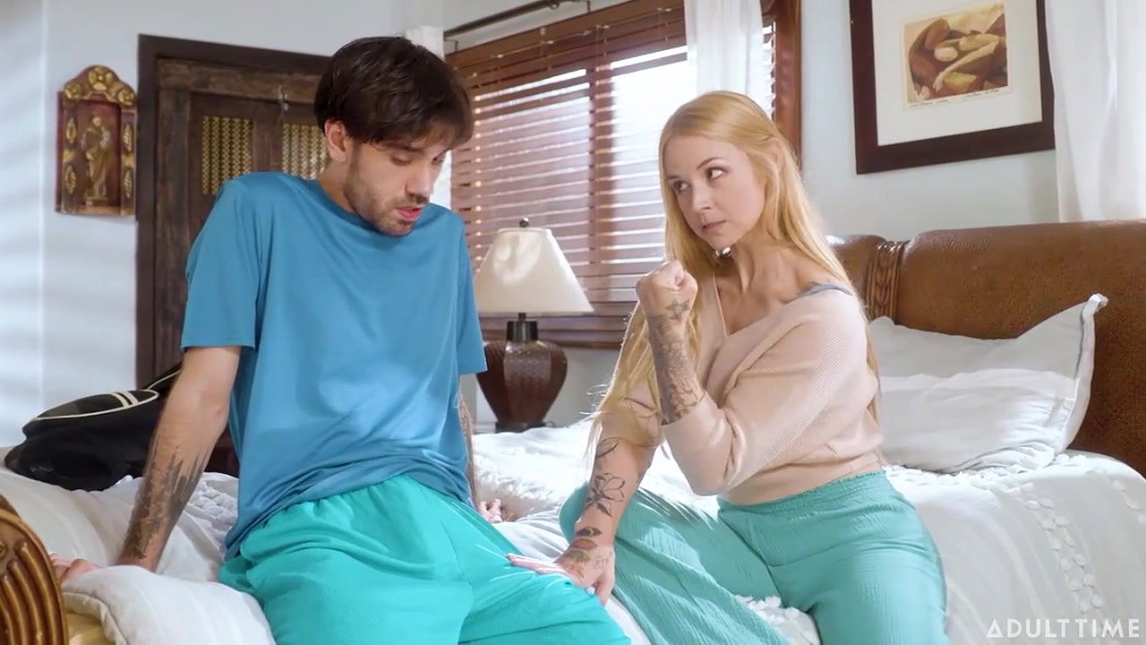 Gorgeous fake-boobed blonde Sarah Vandella rides on a long dick