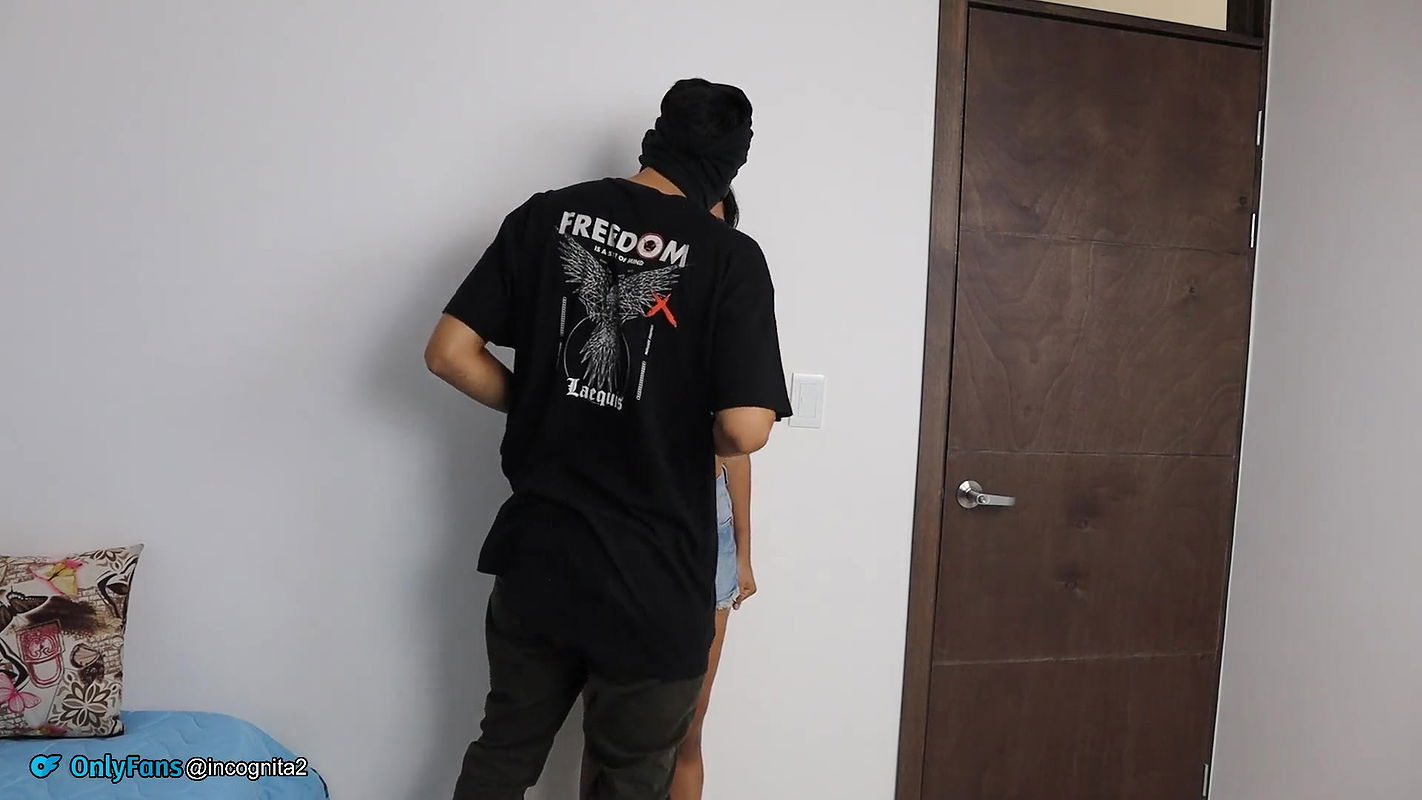 i seduced a masked man to fuck