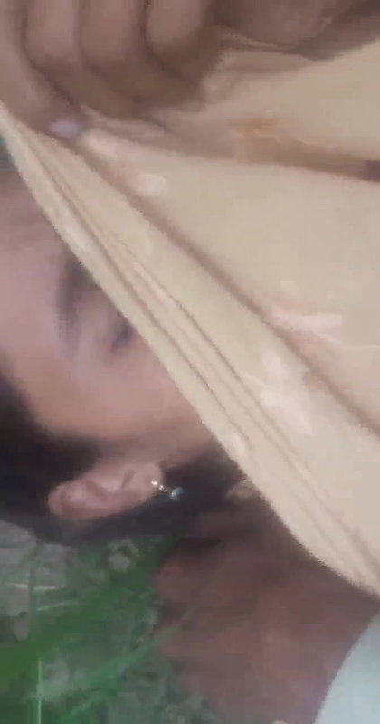 Village lady shaved pussy fucking