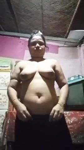 Married Bhabi Showing