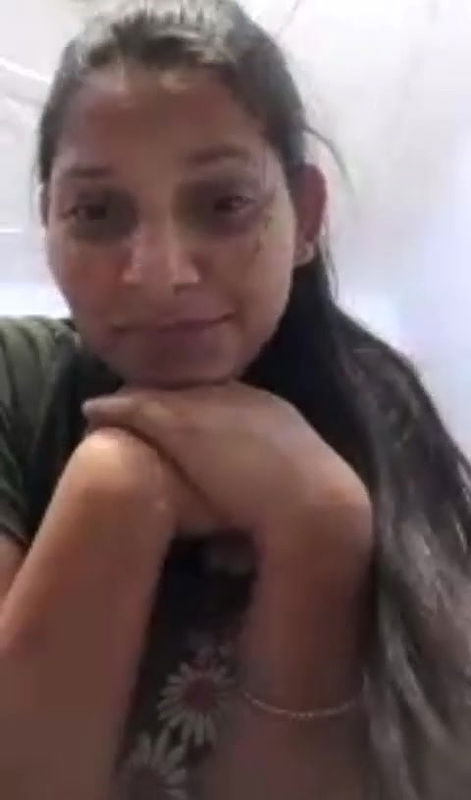 Showing Her Bigboobs to lover