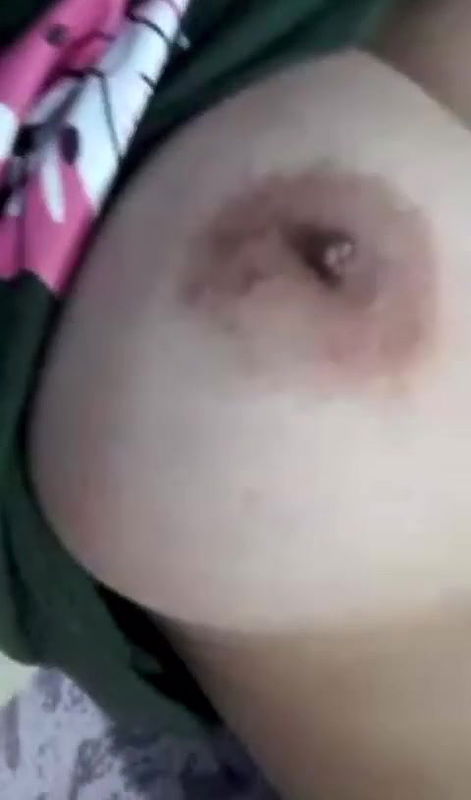 Showing Her Bigboobs to lover