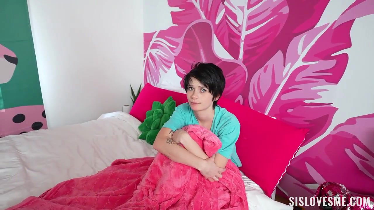 Short-haired innocent teen Kitty Lynn rides on a long hard dick