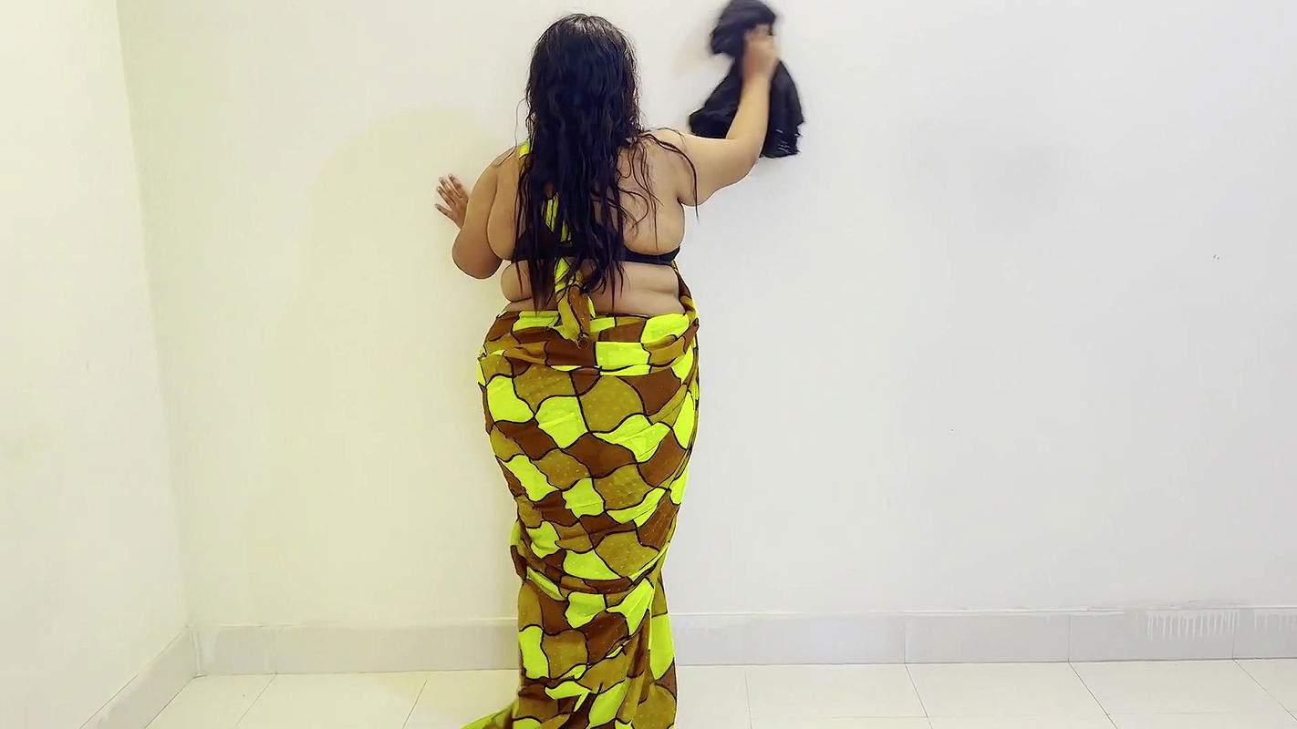 desi-beautiful-hot-aunty-fucked-by-stepson-when-she-cleaning-room