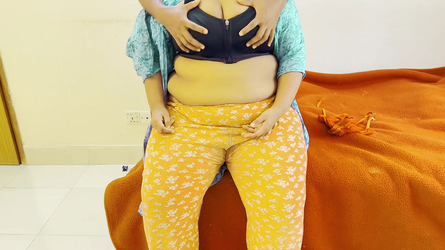 desi-tamil-aunty-fucks-from-stranger