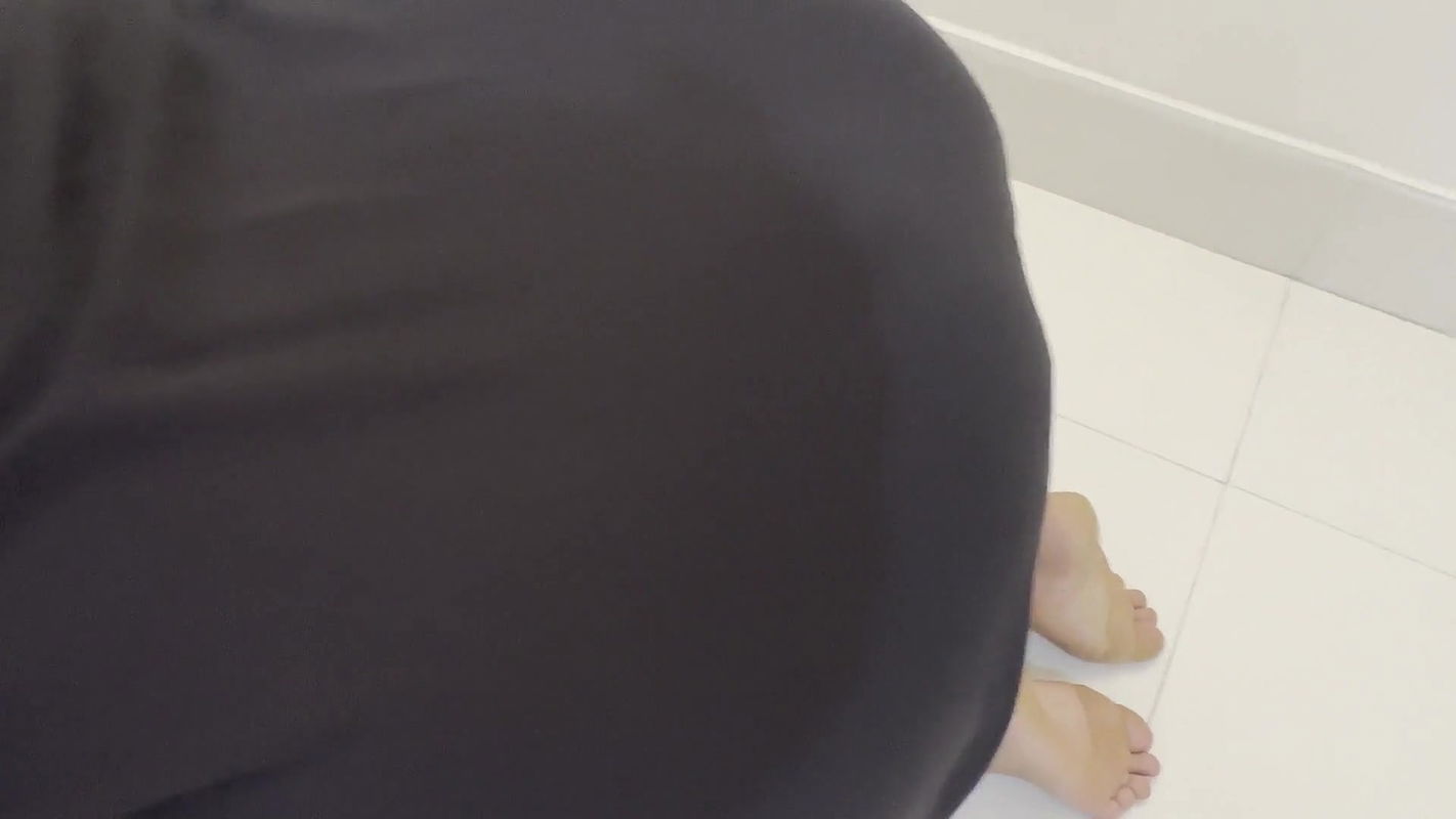 fucking-a-beautiful-maid-with-big-ass-in-saudi-arabia-anal-cum