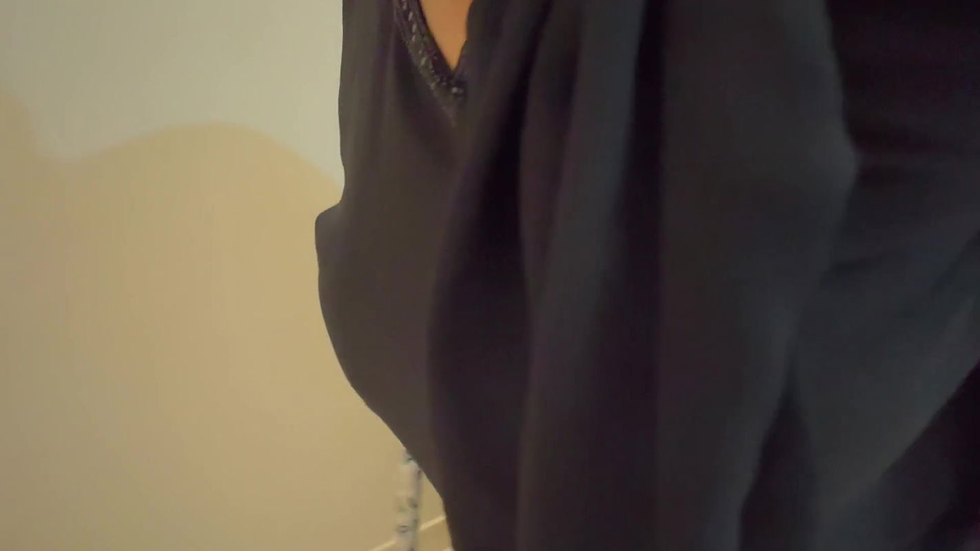 hot-plumper-milf-arab-maid-rough-fucked-cum-inside-pussy-when-she-sweeping-room-hijab