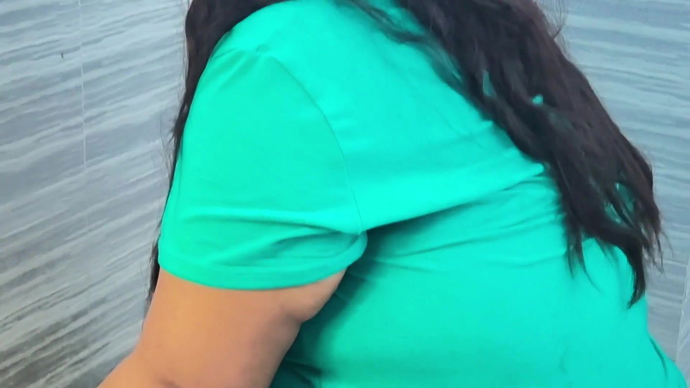 rough-fucking-in-bathroom-cum