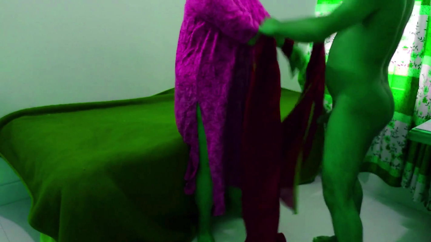 saudi-milf-pushed-stepmom-to-fuck-her-stepson