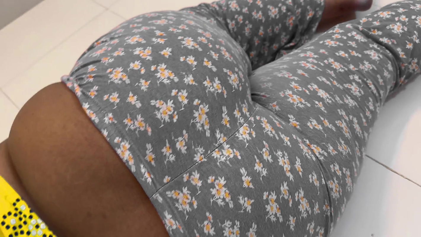 tamil-big-ass-19-year-old-sexy-stepsister-fucked-by-punjabi-step-brother-while-resting-in-his-room-anal-cumshot