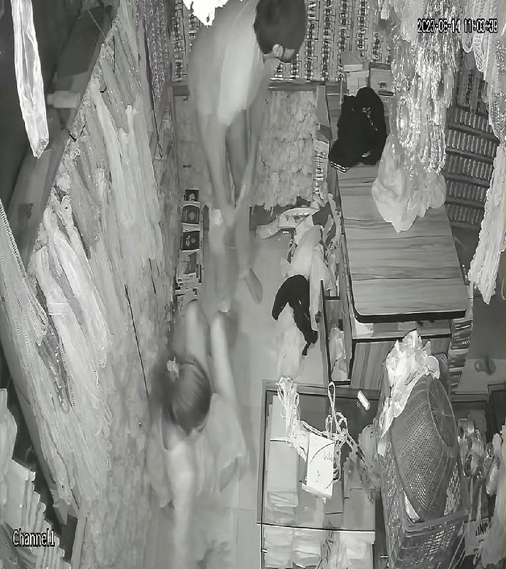 Paki couple fucking inside shop