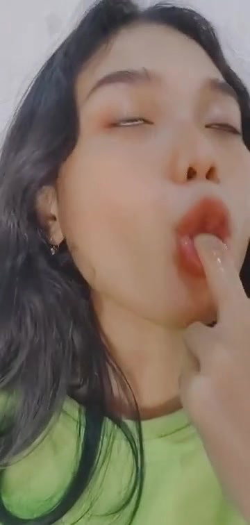 Sexy Slim Girl Showing Asshole