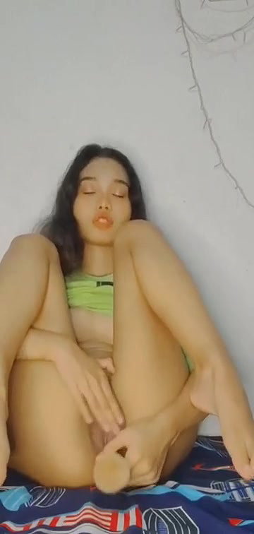 Sexy Slim Girl Showing Asshole