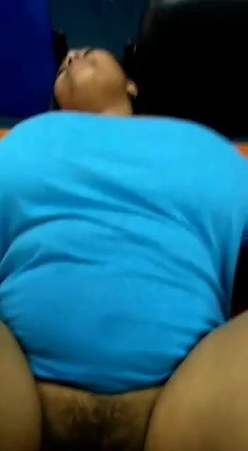 Cheater bhabhi Fucked in office on table