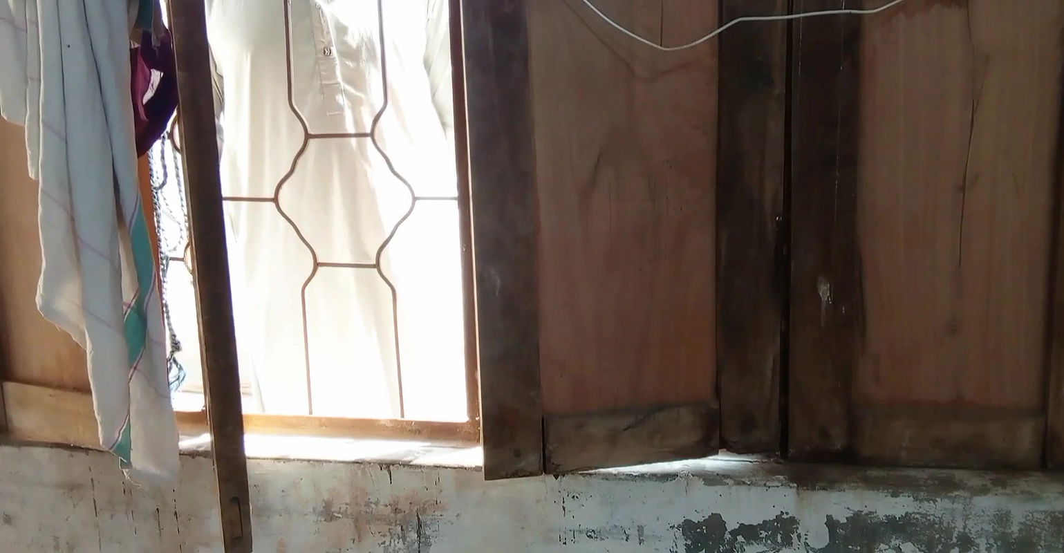 Qabristan se nikla Bhoot apna badla leny k leye larki se mila aur osk mazay lay k wapes chla gya