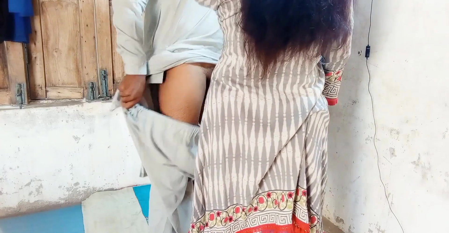 Qabristan se nikla Bhoot apna badla leny k leye larki se mila aur osk mazay lay k wapes chla gya